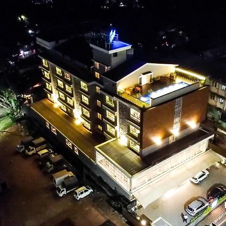 Cosmique Clarks Inn Suites Goa Madgao Buitenkant foto